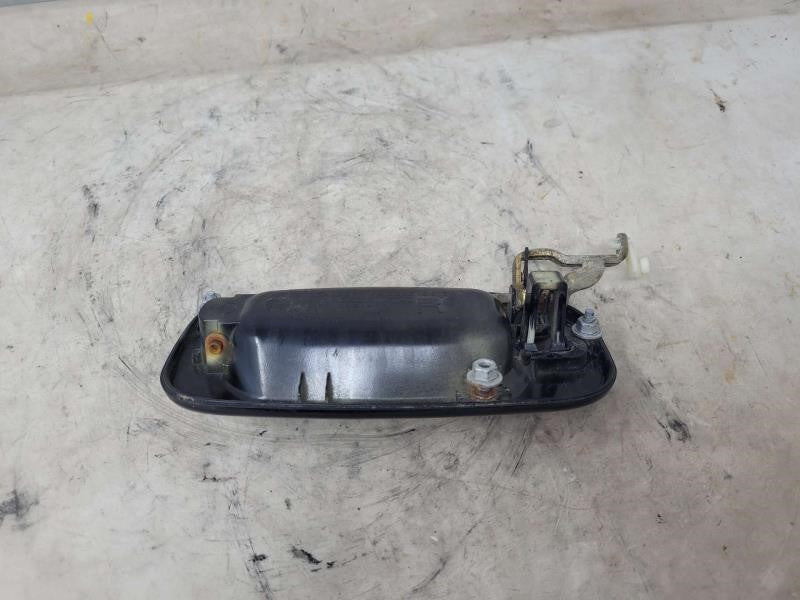 2004 YUKONXL15 OEM RH PASSENGER REAR DOOR HANDLE BL 1036 - image 8