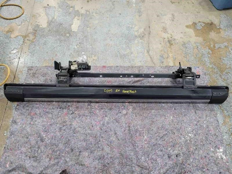 2013 YUKON RH POWER RUNNING BOARD, TEXAS TRUCK 1112 - image 4