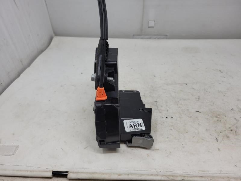 2018 SIERDEN15 LH REAR DOOR LATCH CREW CAB 13598381 1135 - image 6