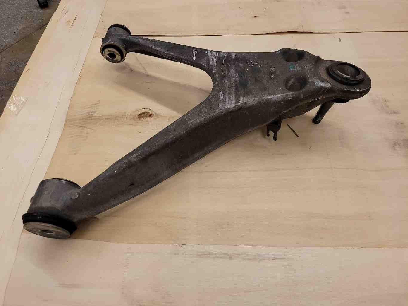2007 CORVETTE RH FRONT LOWER CONTROL ARM 54K 1330 - image 6