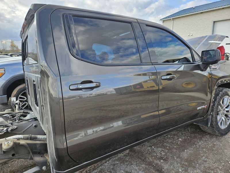 2019 SIERRA150 RH PASSENGER REAR DOOR SCORPION META 1399 - image 16