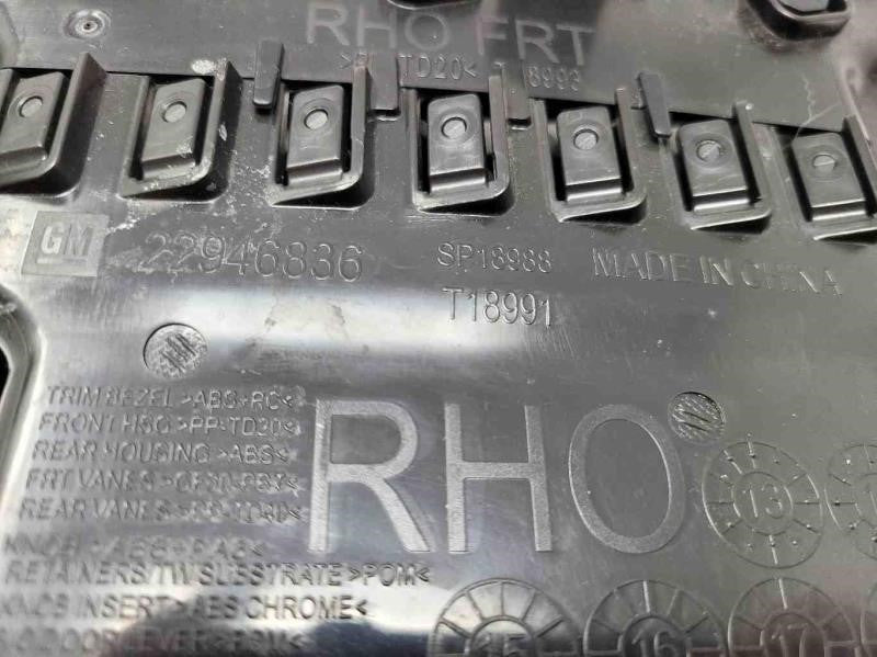 2015 ESCALAESV DASH VENT 22946836 RH OUTER DASH 1586 - image 6