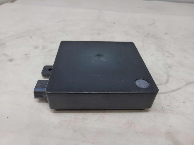 2014 ESCALADE REAR OBJECT DETECTION SENSOR 2289603 1628 - image 7