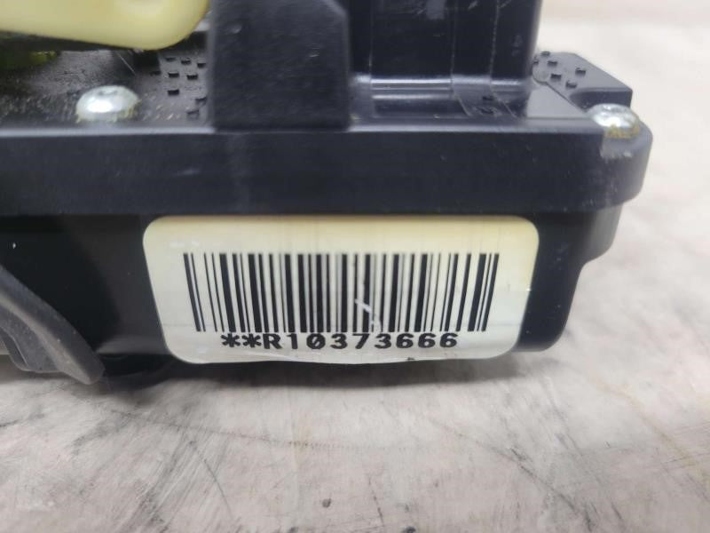 2005 CTS RH PASSENGER FRONT DOOR LATCH LOCK A 1928 - image 9
