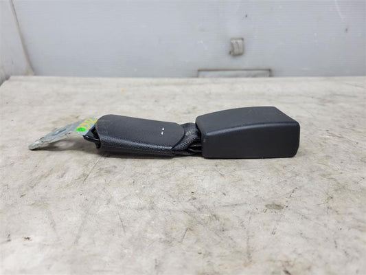 2018 CAMARO REAR SEAT BELT BUCKLE FITS LH OR RH 24111 - image 2