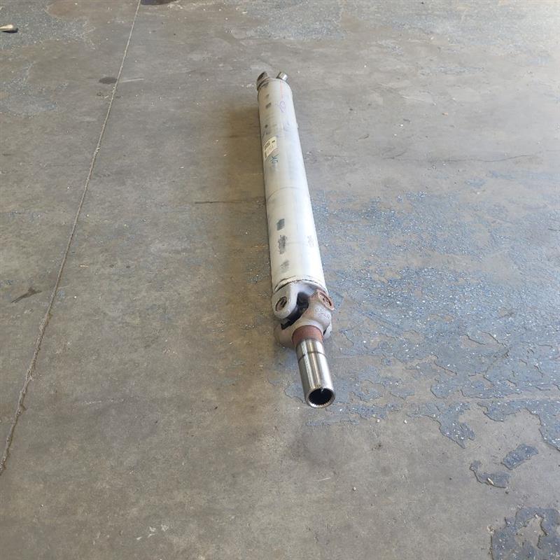 2017 ESCALADE 4WD REAR DRIVESHAFT AA4P 23251188 24276 - image 7