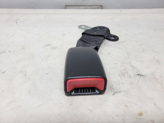 2008 YUKONXL15 RH PASSENGER REAR SEAT BELT BUCKLE 24366 - image 2