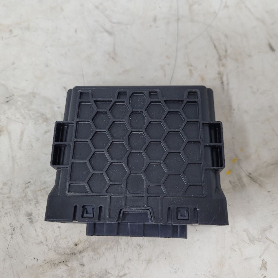 2018 SILVRDO15 SERIAL DATA NETWORK GATEWAY 13521139 24735 - image 6