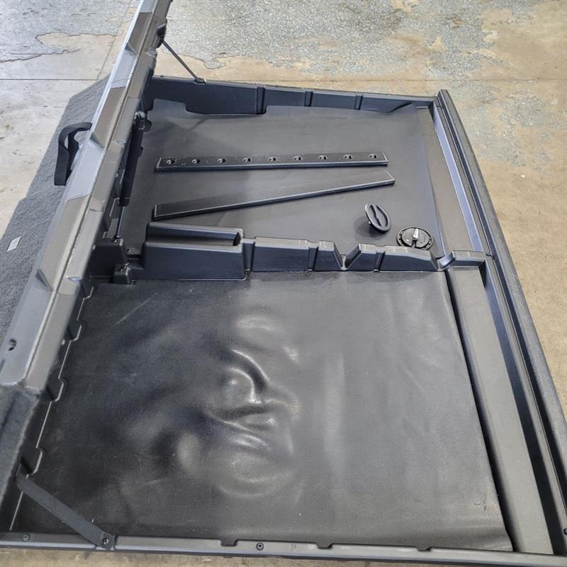 2020 ESCALAESV OEM REAR CARGO FLOOR BOX TRAY 24867 - image 19