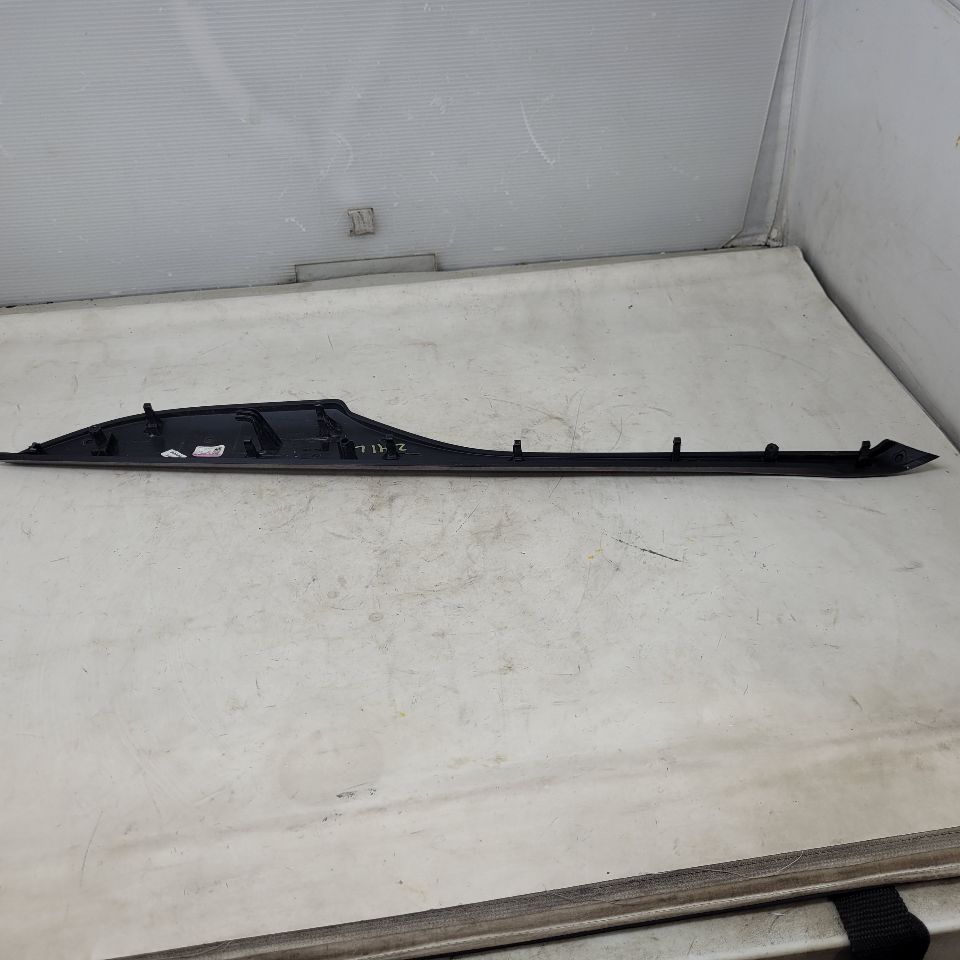 2020 ESCALAESV LH FRONT DOOR PANEL WOOD TRIM 24971 - image 9