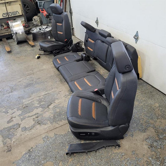 2019 SIERRA150 AT4 FRONT & REAR SEATS HEATED COOLED 24995 - image 2