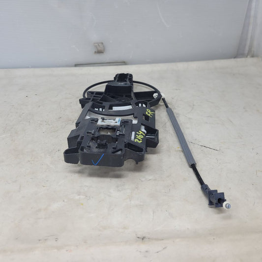 2019 SIERRA150 FRONT RH OUTER DOOR HANDLE & BRACKET 25229 - image 2