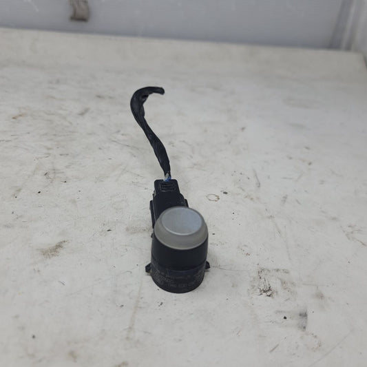 2012 ESCALADE FRONT OR REAR PARK SENSOR W/PIGTAIL 26192 - image 2