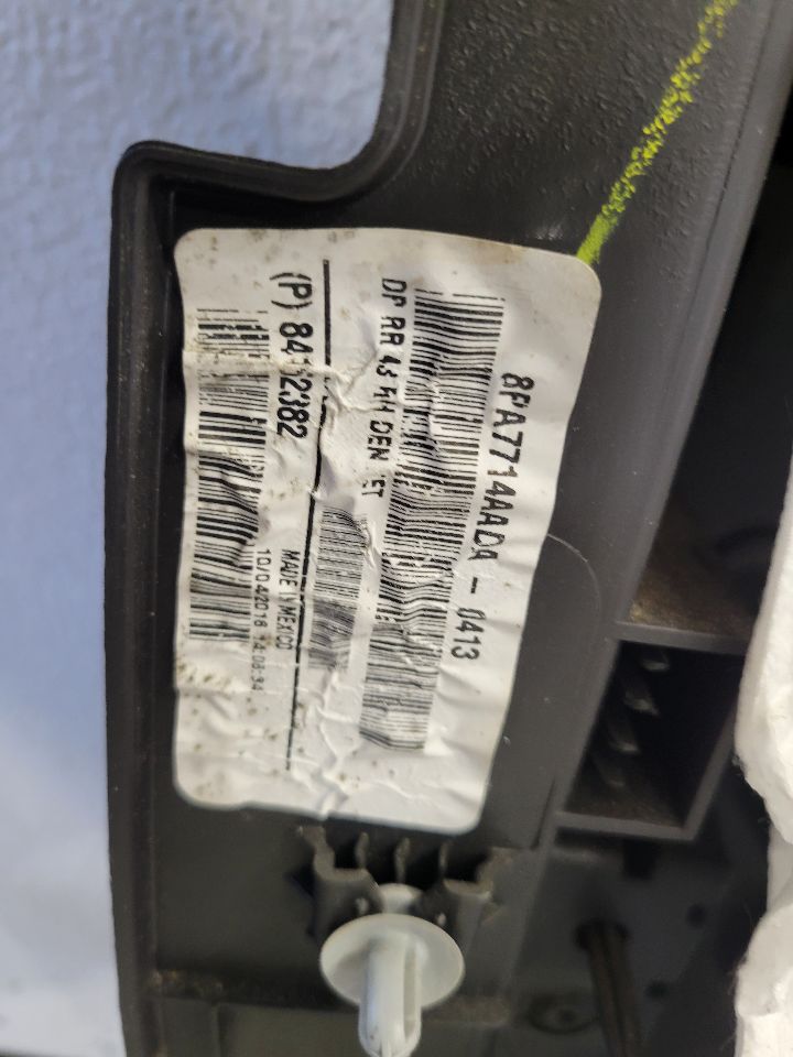 2017 SIERDEN15 DENALI CREW CAB PASSENGER REAR TRIM 26225 - image 11