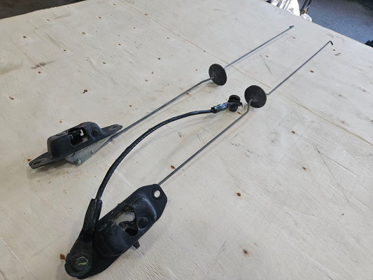 2017 SIERDEN15 TAILGATE LATCHES & RODS PAIR LH RH 26248 - image 2