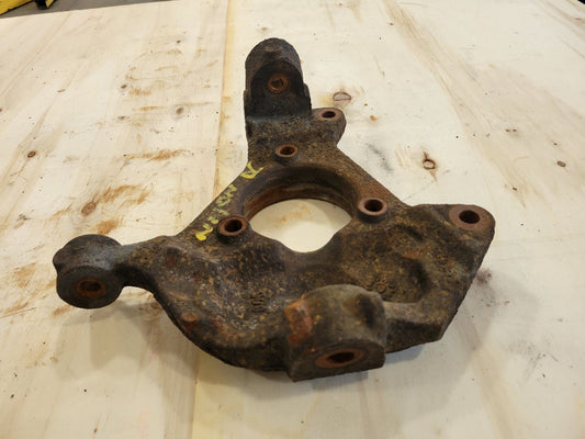2012 ESCALADE RH PASSENGER FRONT SPINDLE 26287 - image 2