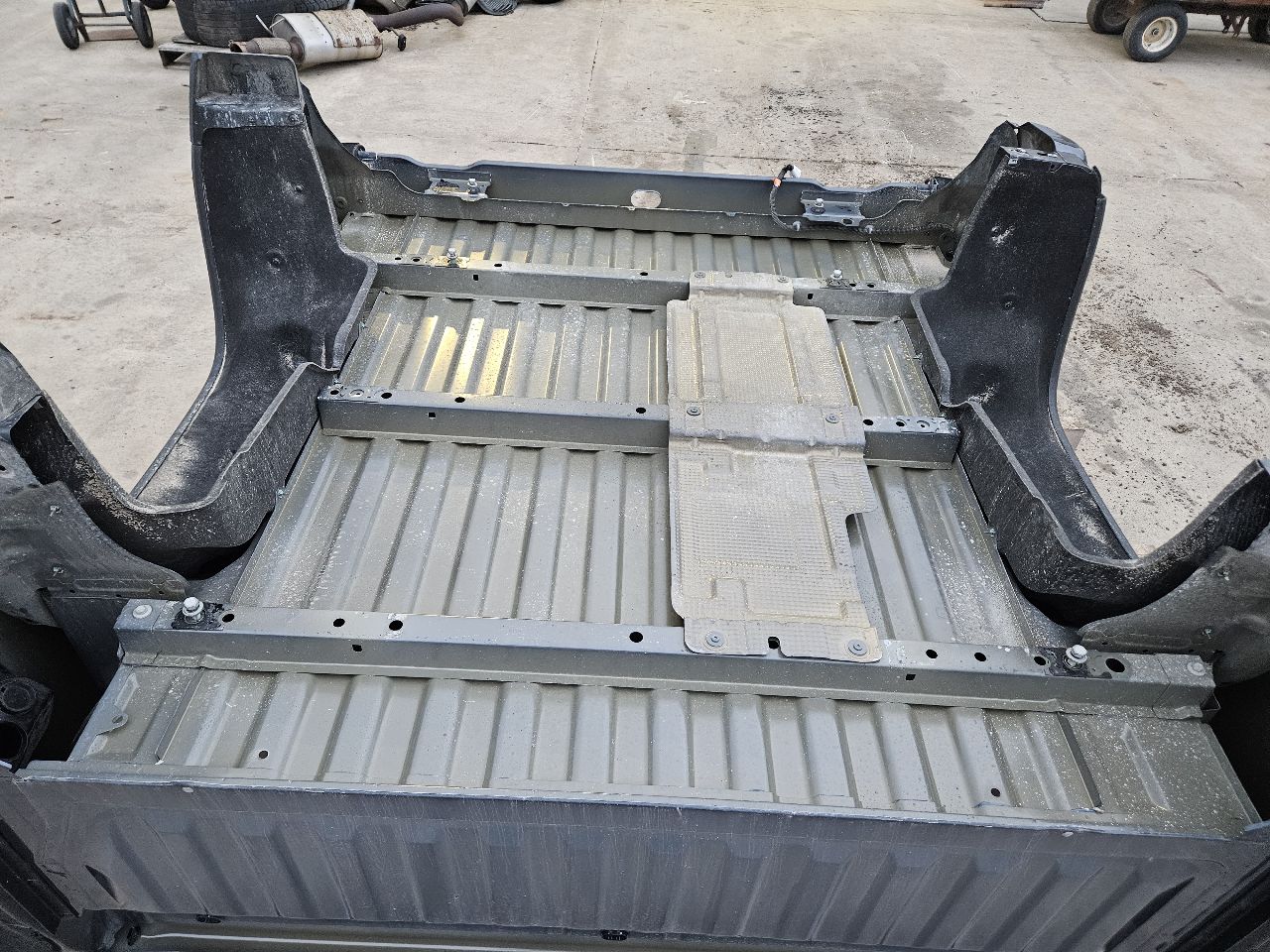 2021 SIERRA BED 5'9 DARK SHADOW MET 626D LINER 26624 - image 10