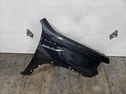 2021 SIERRA150 RH FENDER DARK SHADOW MET 6D1 3D.05 26630 - image 2