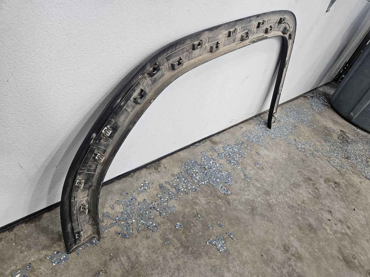 2019 SIERRA150 PASSENGER FRONT FENDER FLARE OEM 844 26848 - image 10