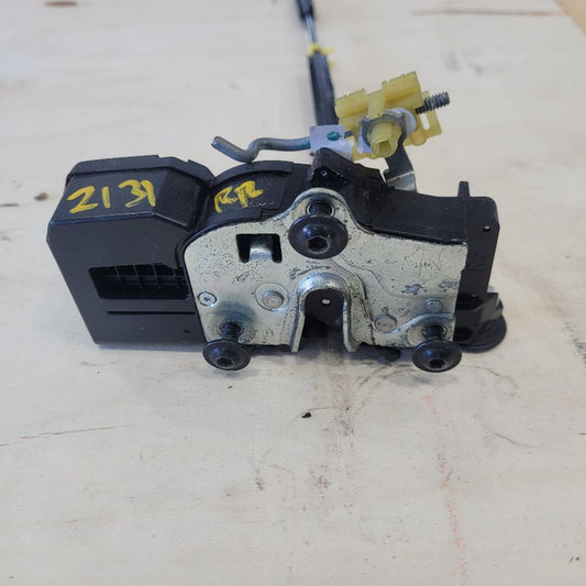 2014 ESCALADE RH REAR DOOR LATCH LOCK ACTUATOR 27515 - image 2
