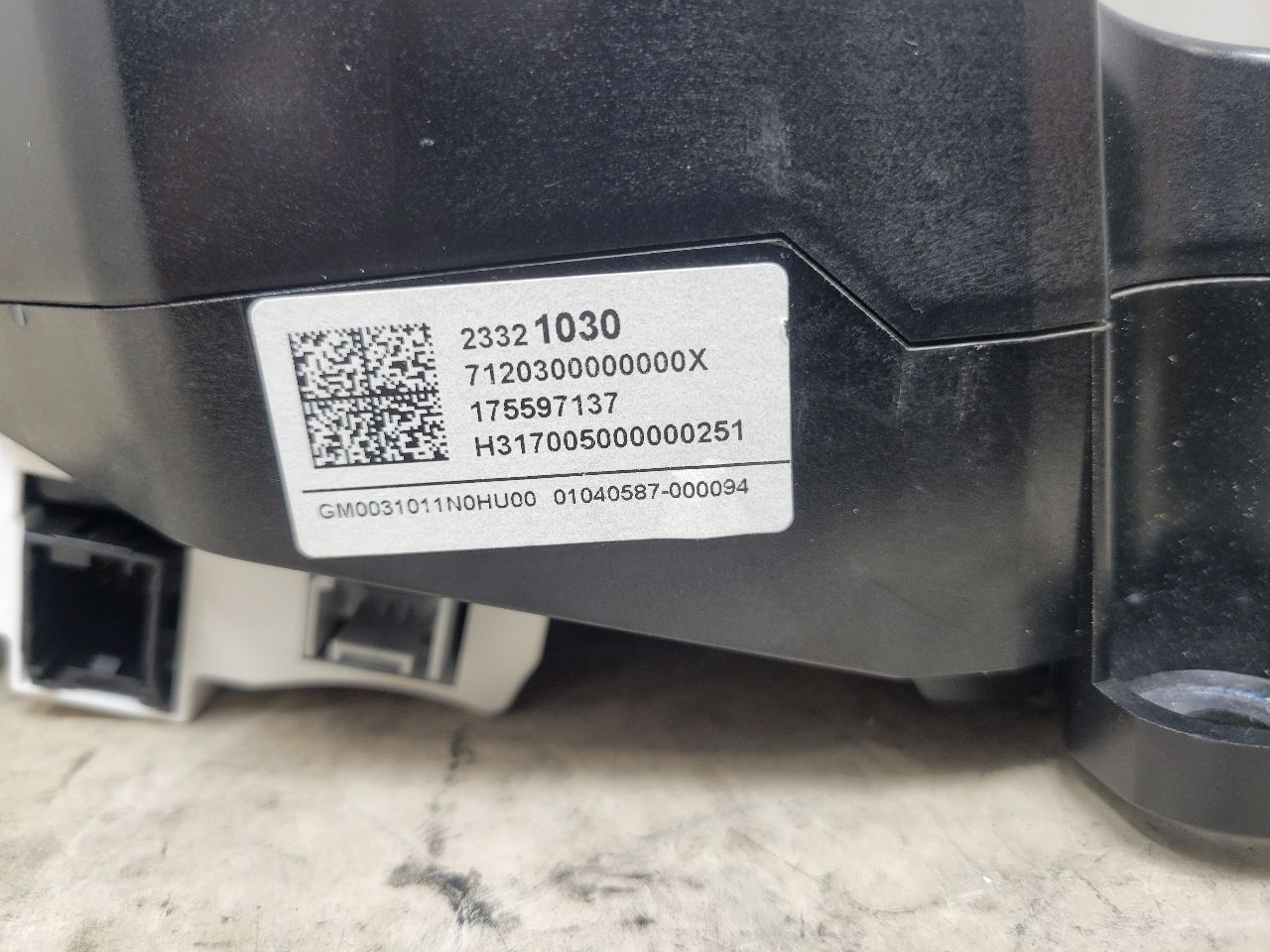 2017 ESCALADE HUD HEADS UP DISPLAY 23321030 27752 - image 12