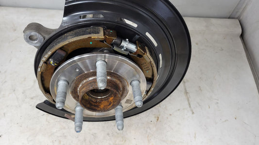2020 CAMARO LH DRIVER REAR SPINDLE SS 1LE 28635 - image 2