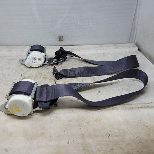 2017 SIERDEN15 2ND ROW REAR LH RH SEAT BELTS 29207 - image 2