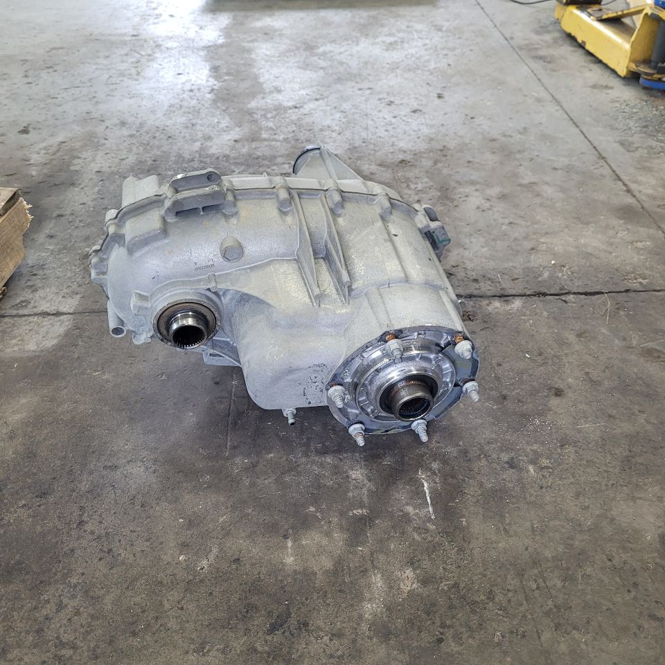 2019 ESCALADE TRANSFER CASE AZL 96K MILES 29260 - image 11