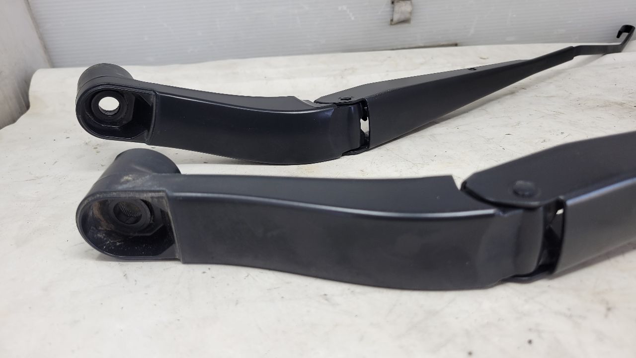 2019 SIERRA150 FRONT WINDSHIELD WIPER ARMS PAIR 29588 - image 14