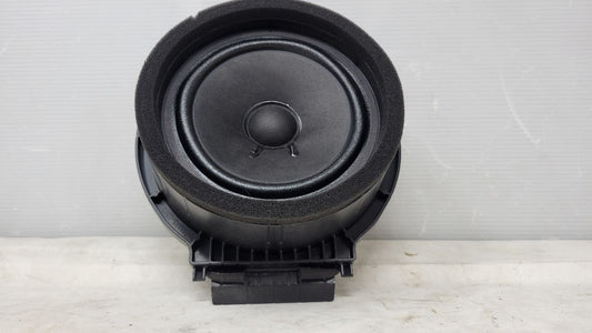 2019 SIERRA150 REAR DOOR BOSE SPEAKER 84584302 29595 - image 2