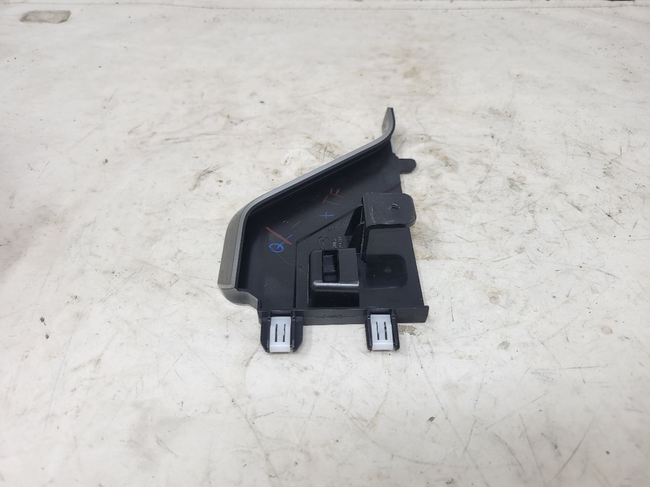 2023 SIERRA150 DASH UPPER TRIM PIANO BLACK 84700313 30062 - image 9