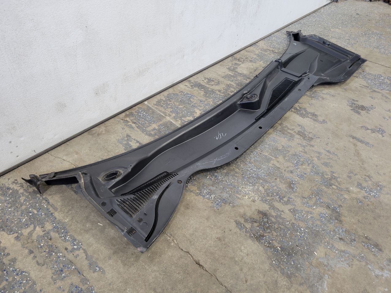 2013 CAMARO WINDSHIELD WIPER COWL TRIM PANEL 30162 - image 9