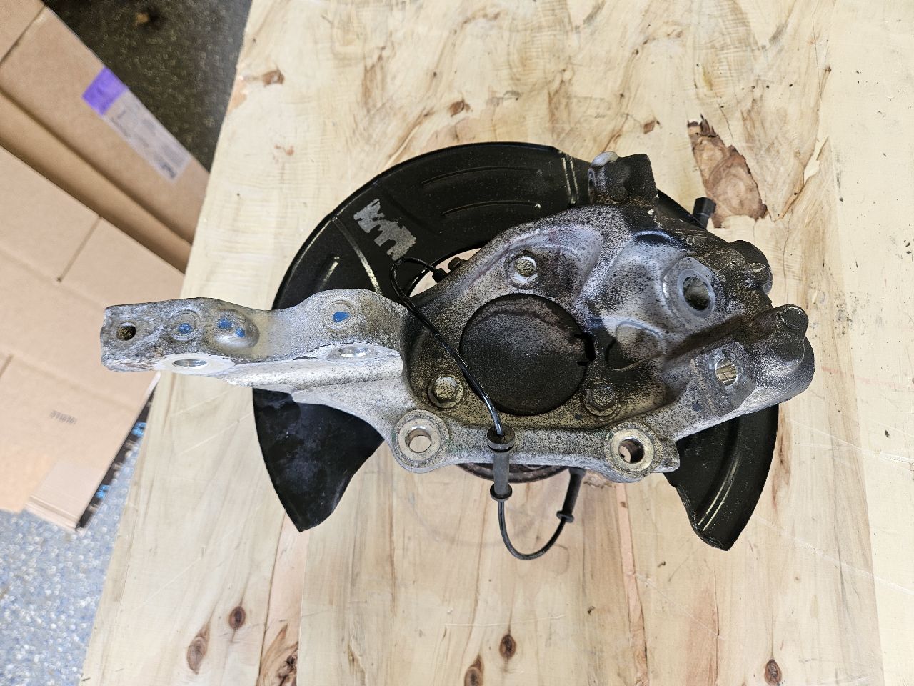 2013 CAMARO LH DRIVER FRONT SPINDLE WITH HUB 30171 - image 10