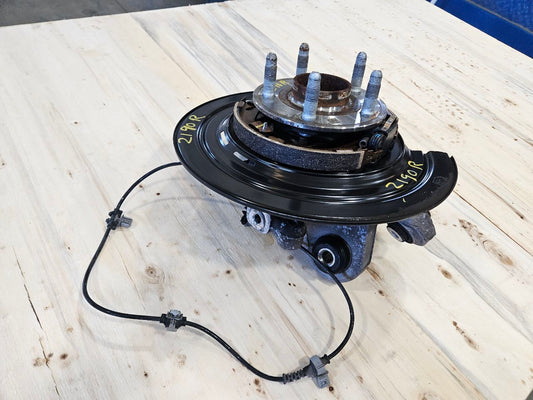 2019 CAMARO RH PASSENGER REAR SPINDLE W/HUB 28K 30791 - image 2