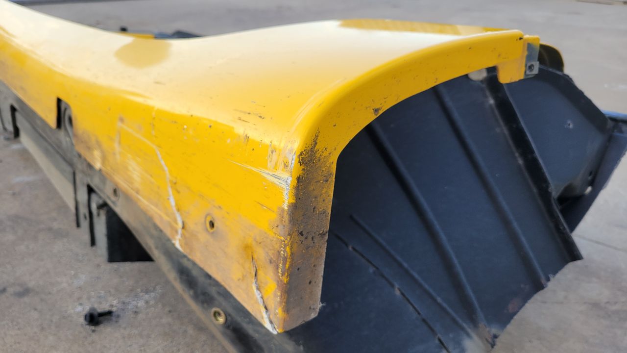 2000 CORVETTE LH ROCKER SIDE APERTURE YELLOW 30941 - image 16