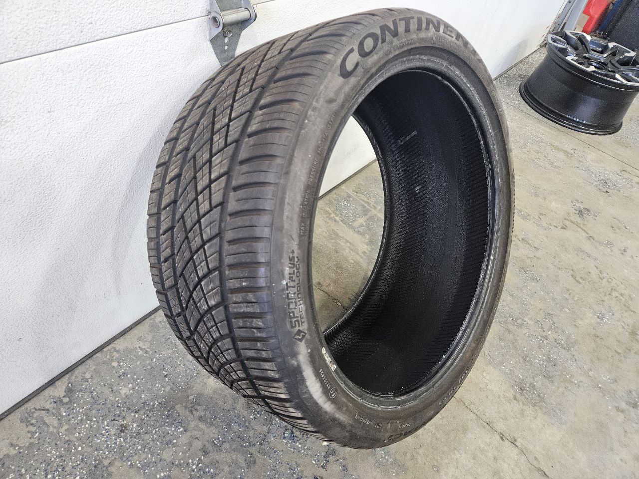 2018 CAMARO CONTINENTAL EXTREMECONTACT 305/30R20 31010 - image 13