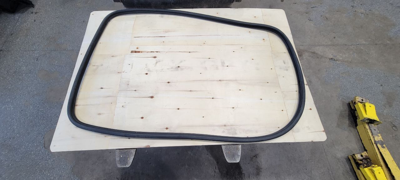 2022 SILVRDO15 REAR DOOR WEATHERSTRIPPING LH OR RH 31222 - image 16