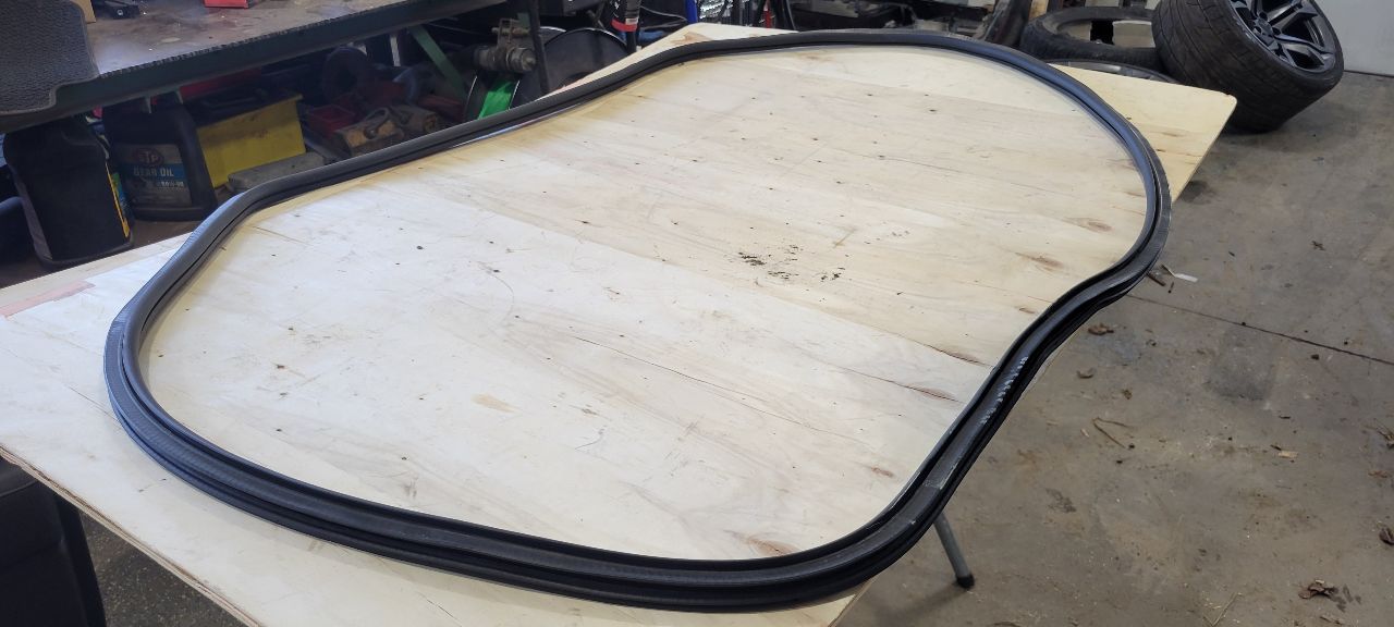 2020 SIERDEN15 REAR DOOR WEATHERSTRIPPING LH OR RH 31295 - image 8