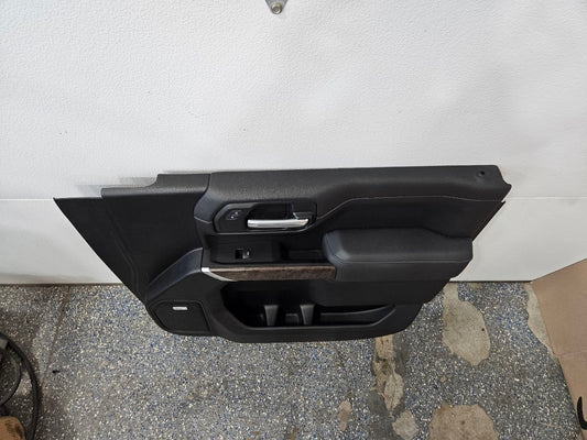 2020 SIERDEN15 FRONT RH DOOR PANEL TRIM DENALI BLAC 31315 - image 2