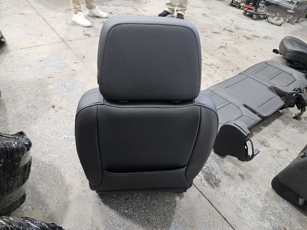 2020 SIERDEN15 DENALI FRONT & REAR SEATS BLACK 31439 - image 18