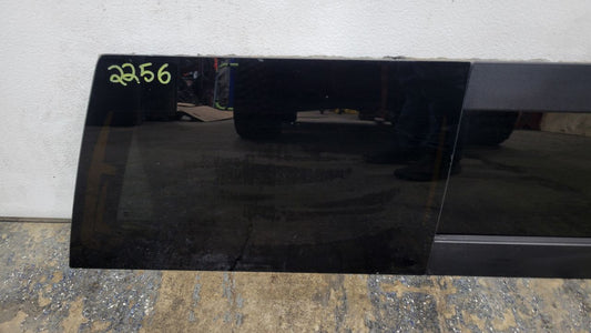 2020 SIERDEN15 POWER SLIDING BACK GLASS ON SHELF 31440 - image 2