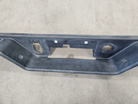 2020 SIERDEN15 REAR BUMPER UPPER STEP PAD ONLY 31528 - image 2