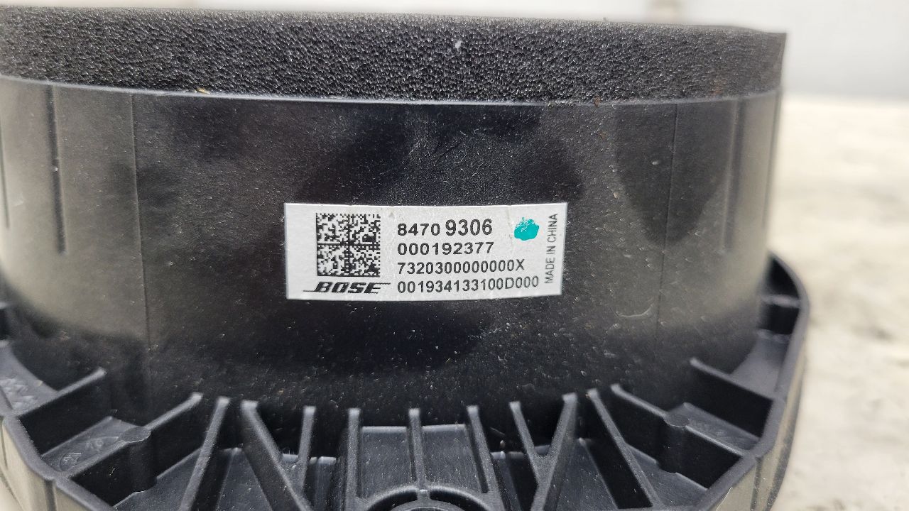 2020 SIERDEN15 REAR DOOR BOSE SPEAKER 84709306 31530 - image 9