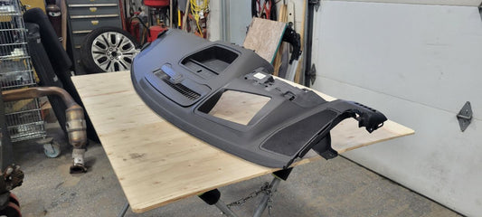 2020 SIERDEN15 UPPER DASH PANEL BLACK WITH RH BAG 31599 - image 2