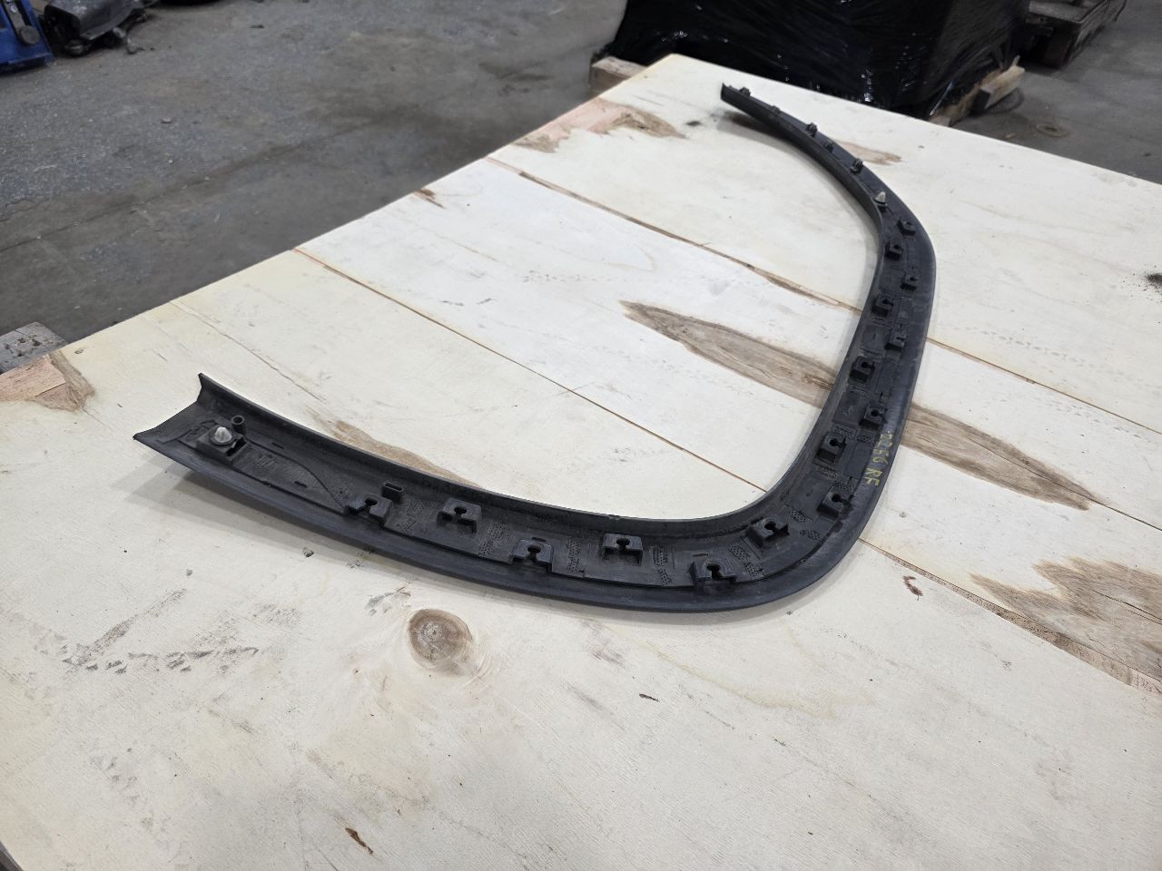 2020 SIERDEN15 PASSENGER FRONT FENDER FLARE 31734 - image 10