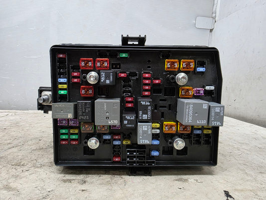 2024 SILVRDO15 ENGINE BAY FUSE BOX 87832673 31762 - image 2