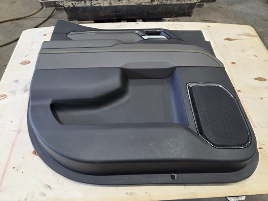 2024 SILVRDO15 ZR2 LH REAR CREW CAB DOOR PANEL TRIM 31806 - image 2