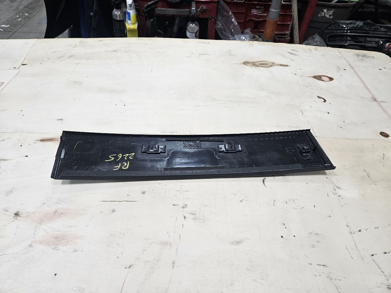2024 SILVRDO15 FRONT RH DOOR APPLIQUE TRIM 84945503 31856 - image 10