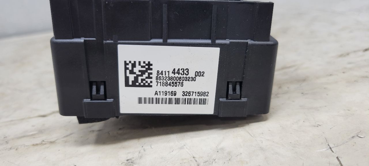2020 ESCALAESV DASH CABIN FUSE BOX 84114433 32144 - image 11
