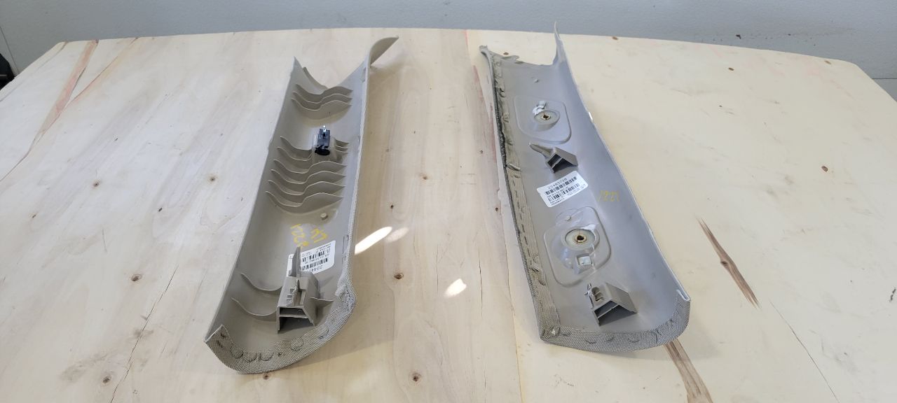 2019 ESCALADE A PILLARS TRIM PAIR LH RH SHALE 32235 - image 9